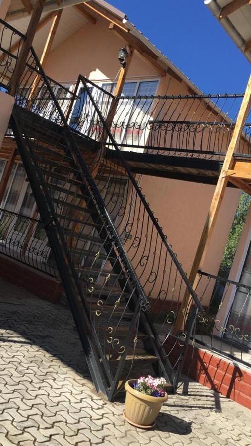 Гостевой Дом Байтик Hotel Bosteri Exterior photo